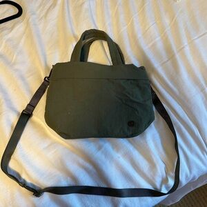 Lululemon on my level micro 5L bag